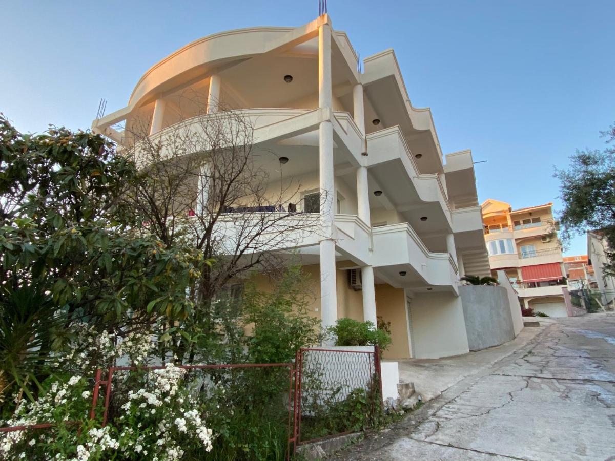 Dajkovic Apartmani Bar Exterior photo